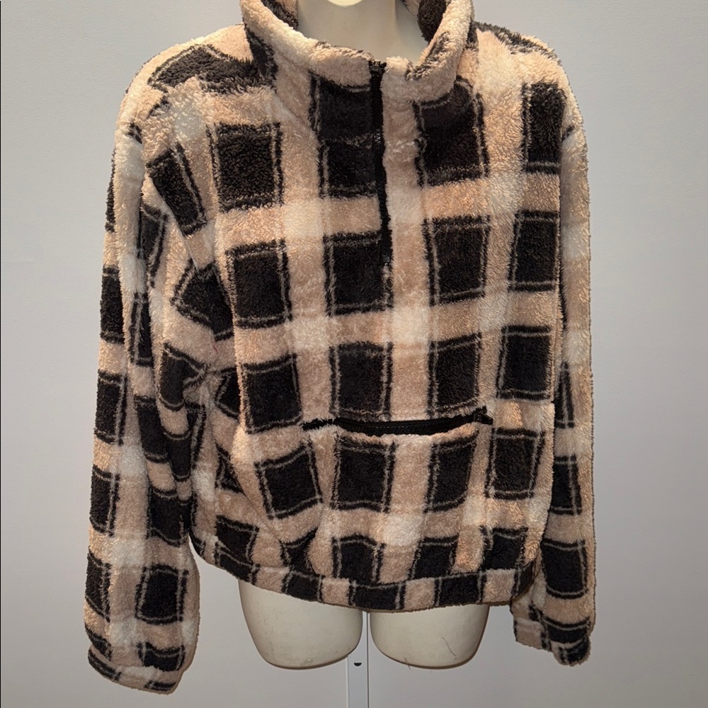 Cascade Collective Plaid Teddy Jacket in Black and Cream